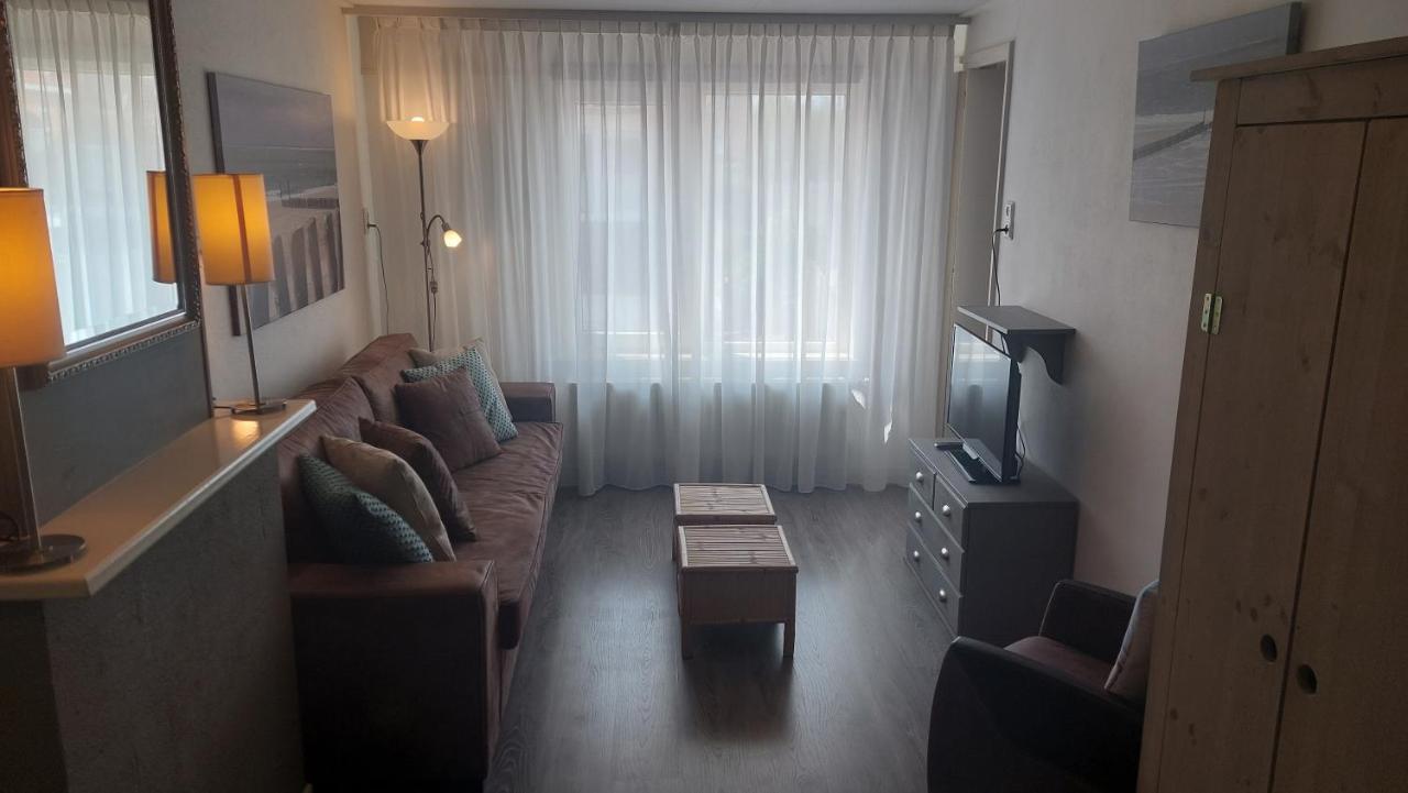 Appartement Met Inpandig Balkon, 150 Meter Verwijderd Van Strand En Centrum Zoutelande Exterior photo
